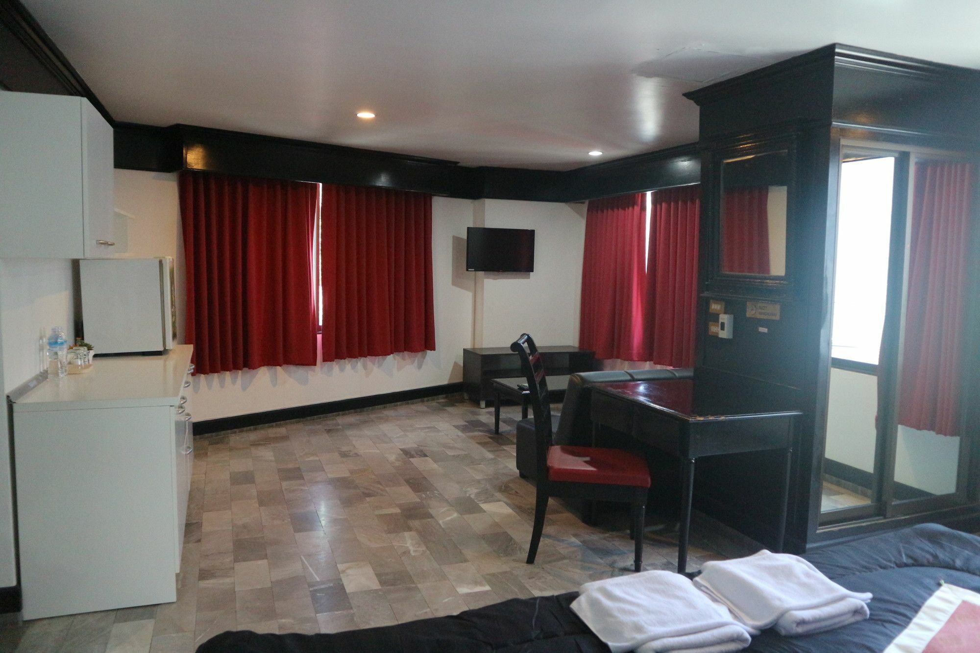 Patong Holiday Dream Hotel Ngoại thất bức ảnh