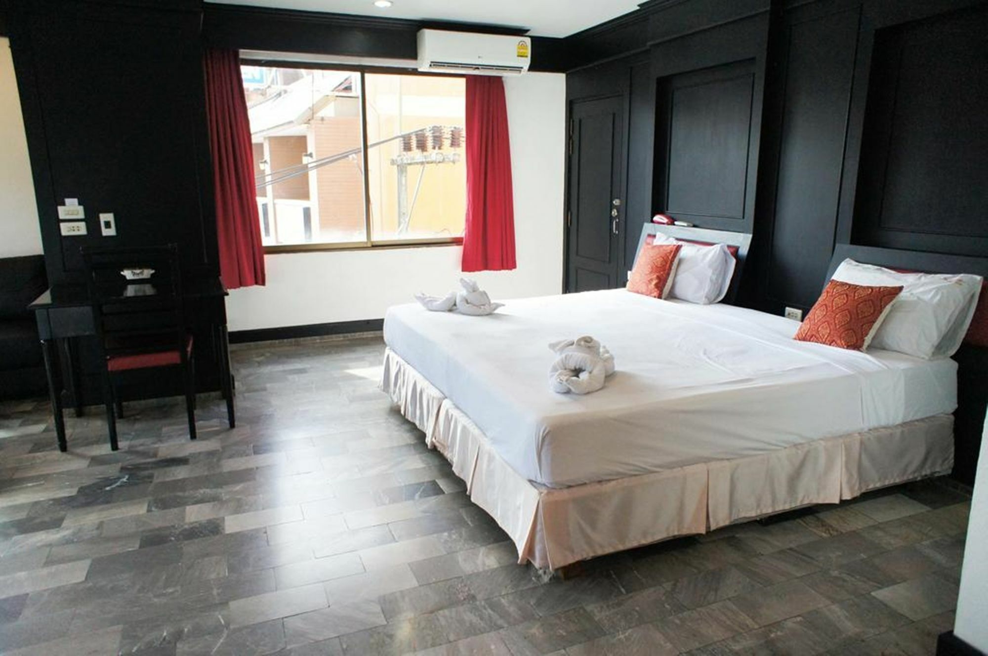 Patong Holiday Dream Hotel Ngoại thất bức ảnh