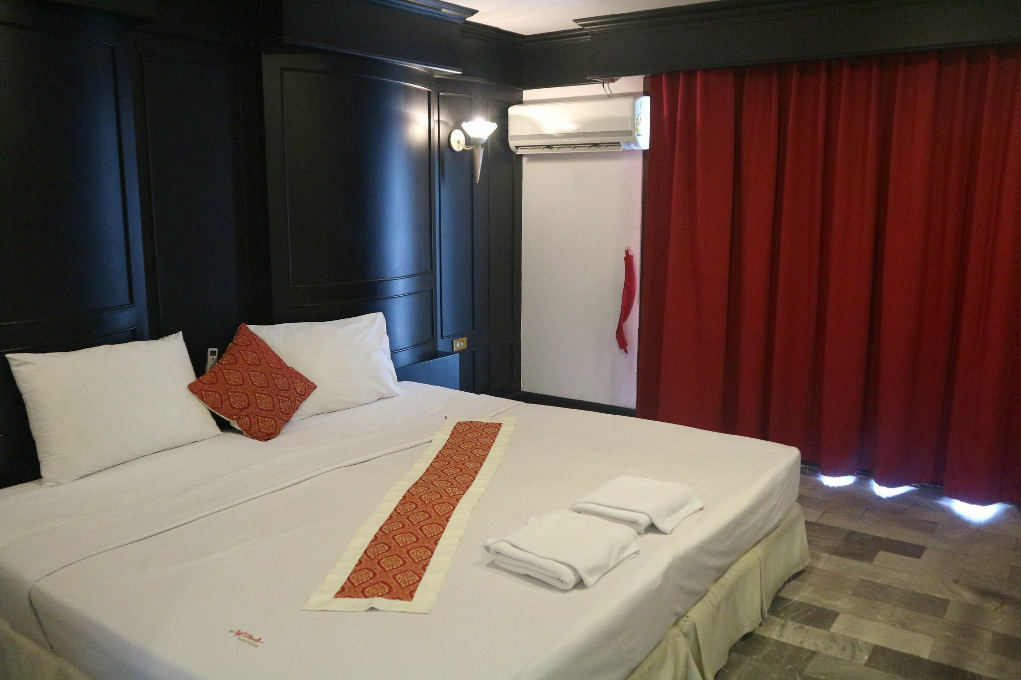 Patong Holiday Dream Hotel Ngoại thất bức ảnh